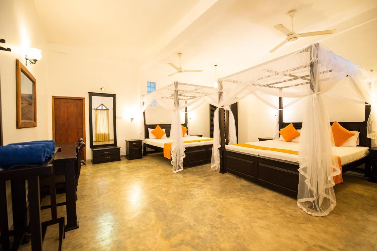 International Beach Hotel & Restaurant Hikkaduwa Exterior foto