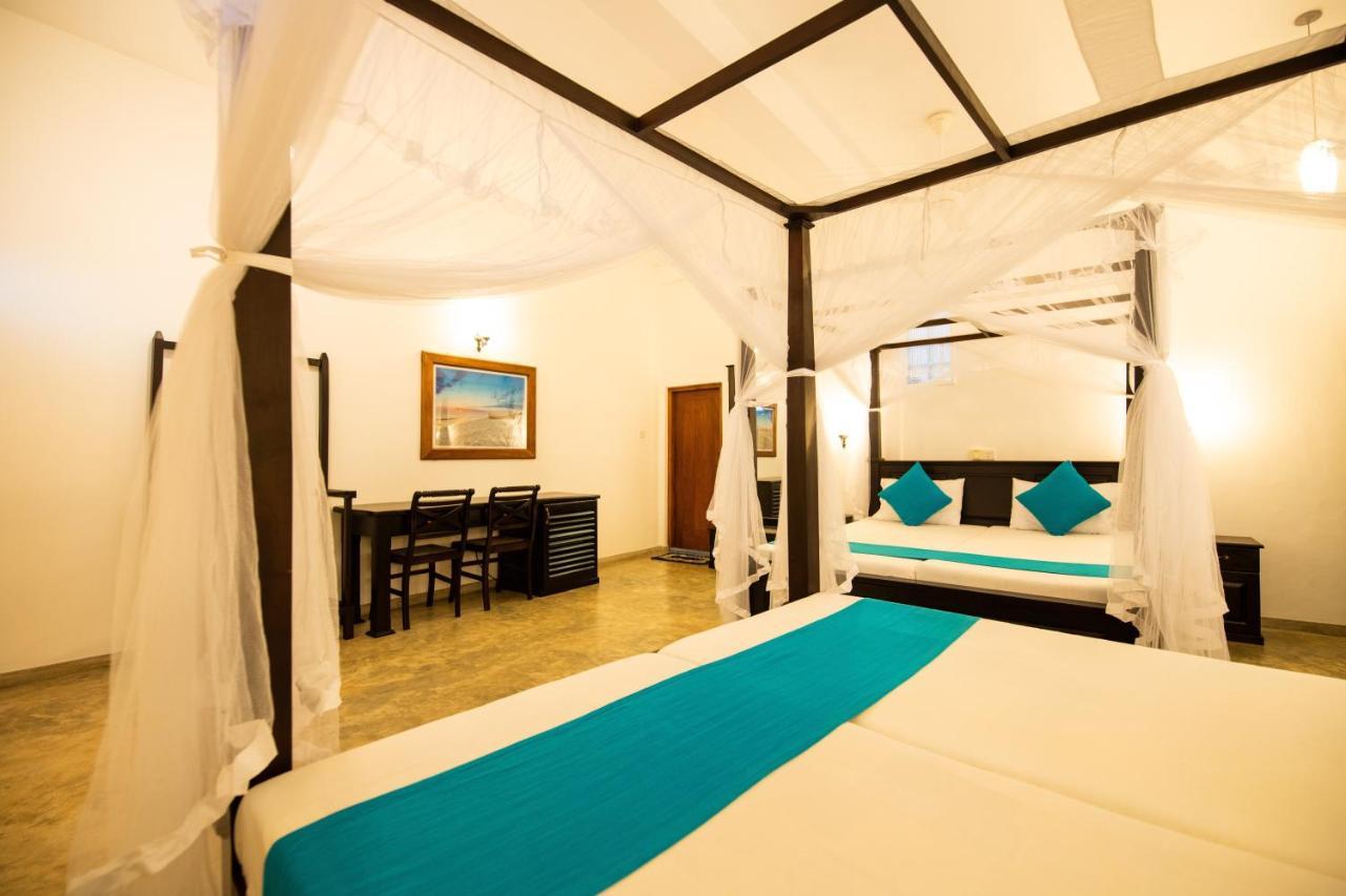 International Beach Hotel & Restaurant Hikkaduwa Exterior foto