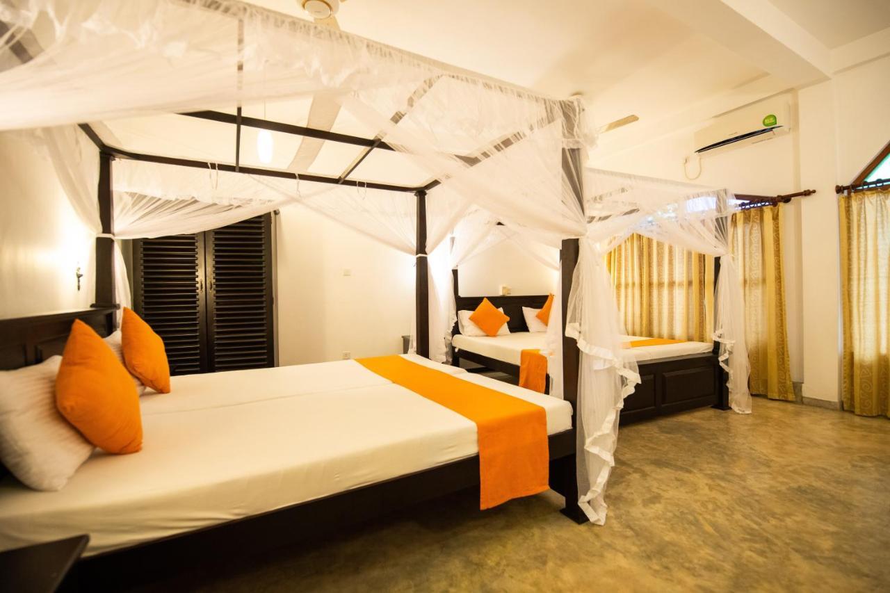 International Beach Hotel & Restaurant Hikkaduwa Exterior foto