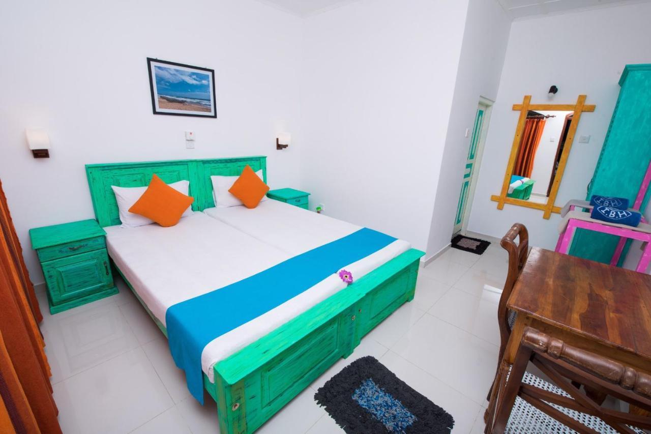 International Beach Hotel & Restaurant Hikkaduwa Exterior foto