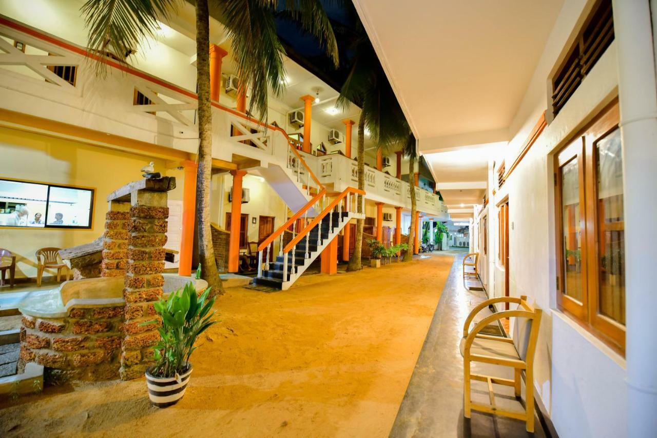 International Beach Hotel & Restaurant Hikkaduwa Exterior foto