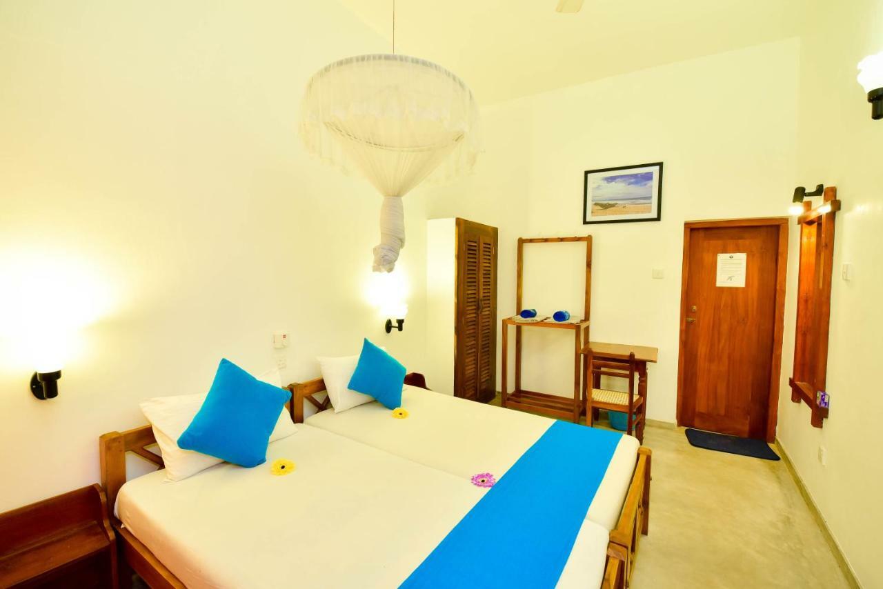 International Beach Hotel & Restaurant Hikkaduwa Exterior foto